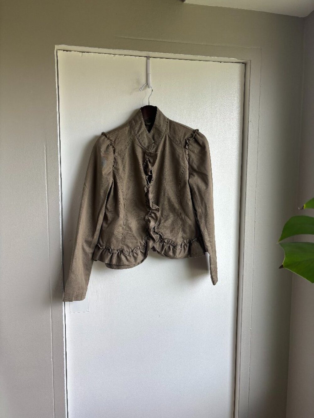 Twenty Hill Polo Club Olive Ruffle Jacket Size M